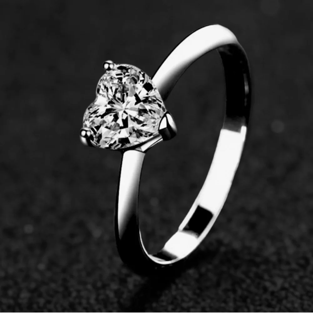 🅽🅴🆆 certified 2ct heart moissanite cruelty-free diamond ring, size 5